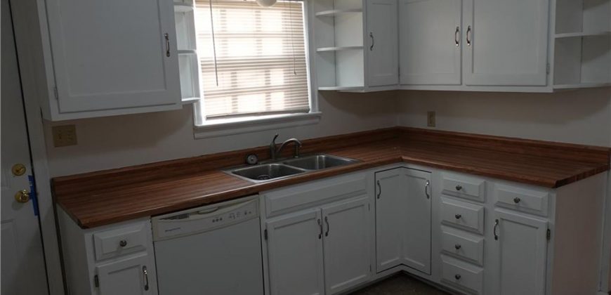 Homes for Sale in Kansas City, MO 64116 | 4429 N Oak Trafficway