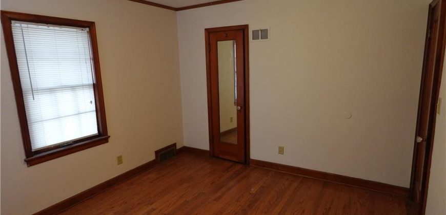 Homes for Sale in Kansas City, MO 64116 | 4429 N Oak Trafficway