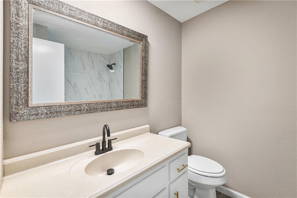 Homes for Sale in Kansas City, MO 64152 | 14509 NW 67th Street