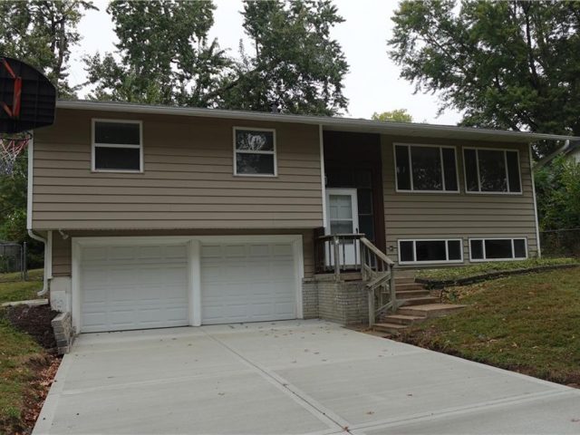 Homes for Sale in Kansas City, MO 64152 | 6922 NW 77th Terrace