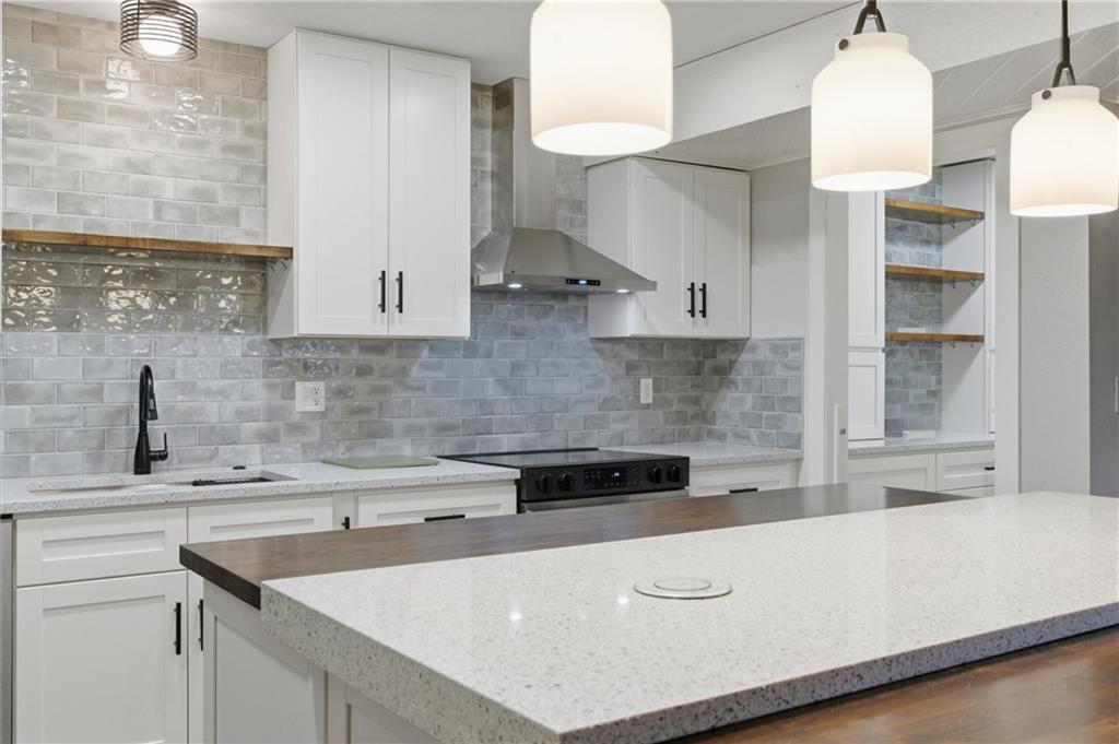 Homes for Sale in Excelsior Springs, MO 64024 | 1606  Lynn Road