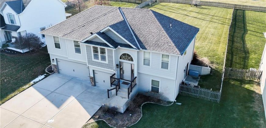 Homes for Sale in Kansas City, MO 64157 | 11208 N Manchester Avenue