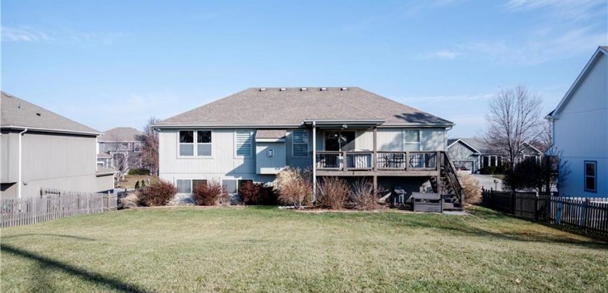 Homes for Sale in Kansas City, MO 64157 | 11208 N Manchester Avenue