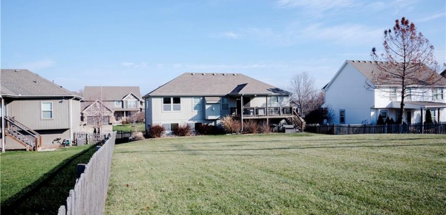 Homes for Sale in Kansas City, MO 64157 | 11208 N Manchester Avenue