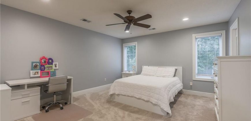 Homes for Sale in Kansas City, MO 64116 | 4319 N Hickory Lane