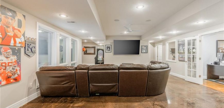 Homes for Sale in Kansas City, MO 64116 | 4319 N Hickory Lane