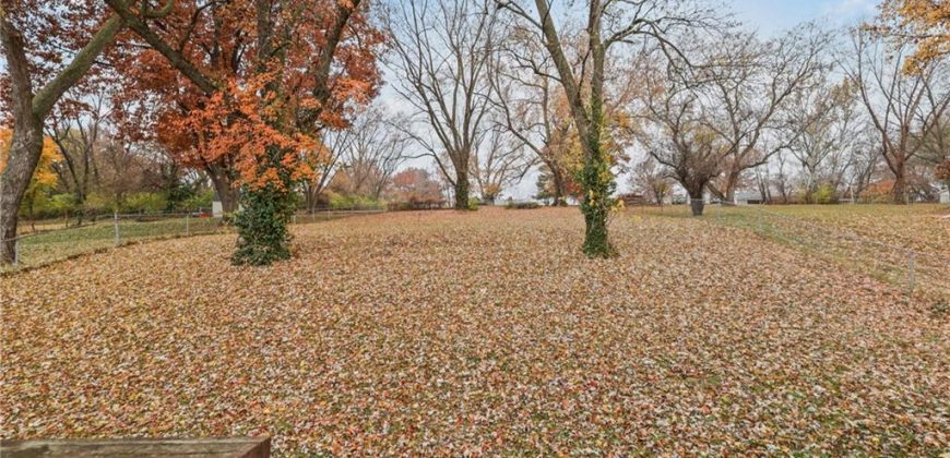 Homes for Sale in Kansas City, MO 64117 | 4200 NE Chaumiere Road
