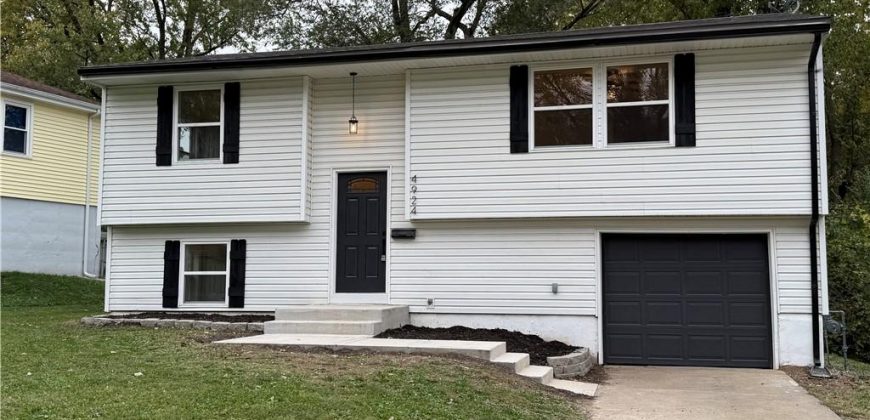 Homes for Sale in Kansas City, MO 64119 | 4924 N Smalley Avenue