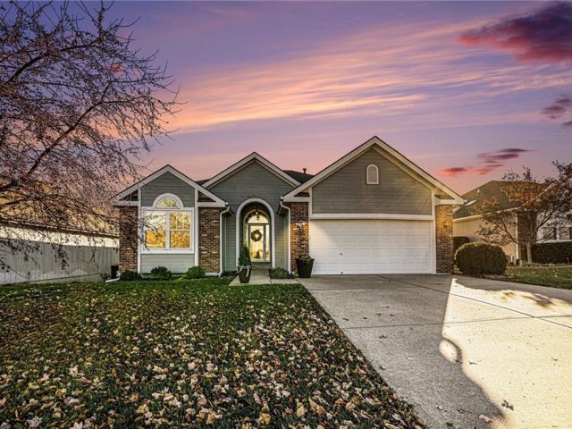 Homes for Sale in Kansas City, MO 64119 | 4407 NE 72nd Terrace