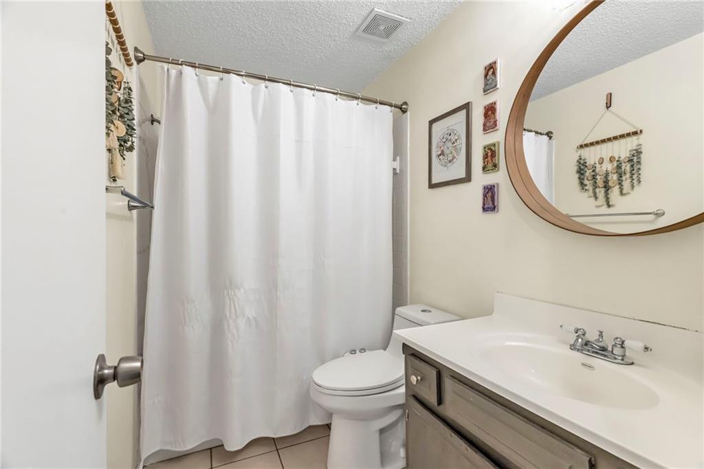 Homes for Sale in Kansas City, MO 64119 | 5016 N Bellaire Avenue