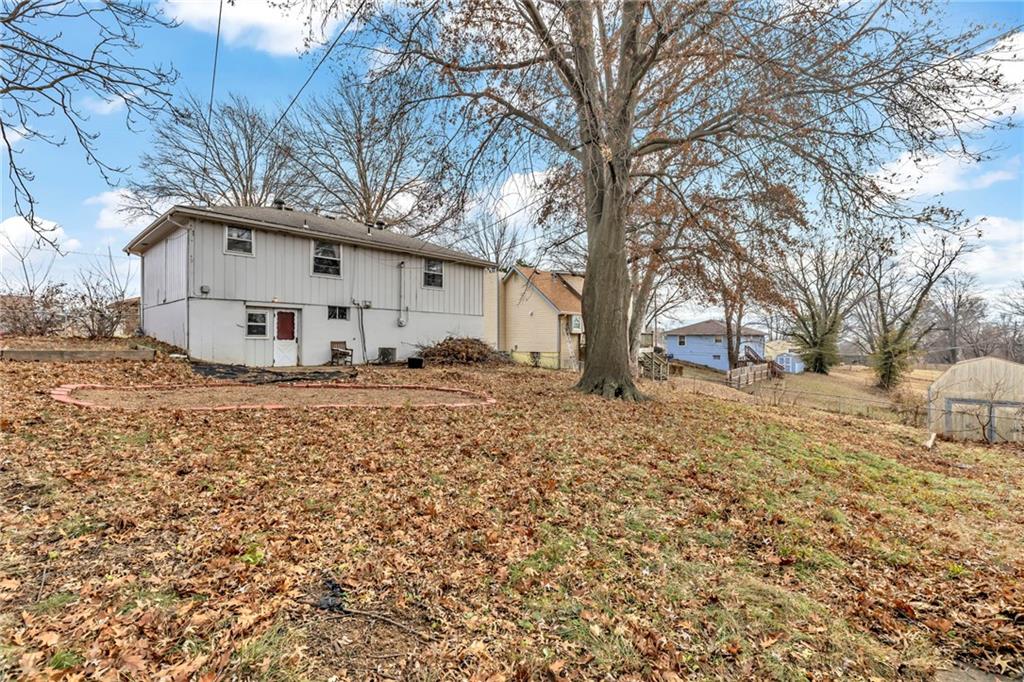 Homes for Sale in Kansas City, MO 64119 | 5016 N Bellaire Avenue