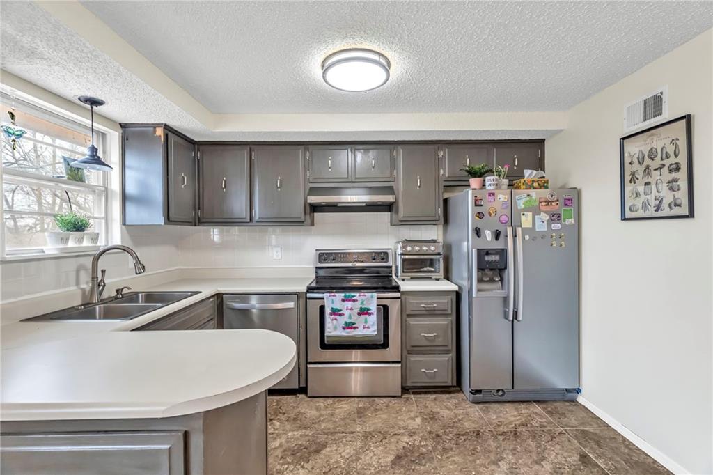 Homes for Sale in Kansas City, MO 64119 | 5016 N Bellaire Avenue