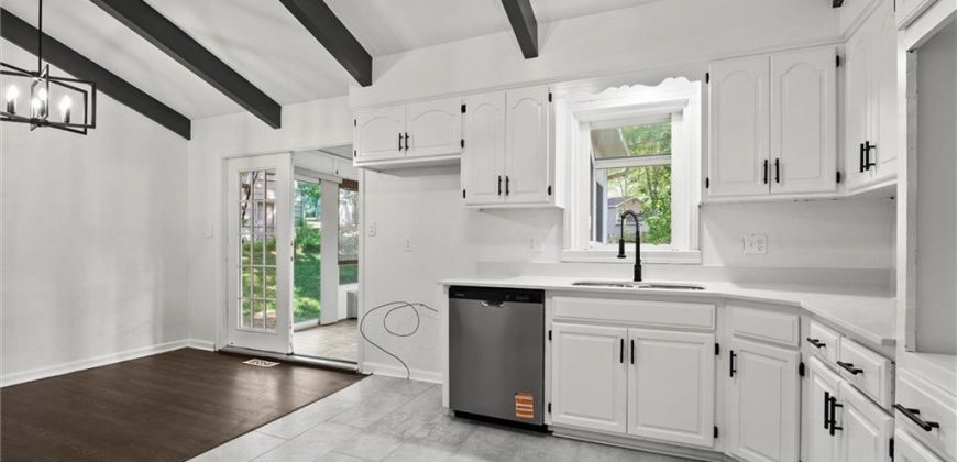 Homes for Sale in Gladstone, MO 64118 | 1601 NE 62nd Terrace