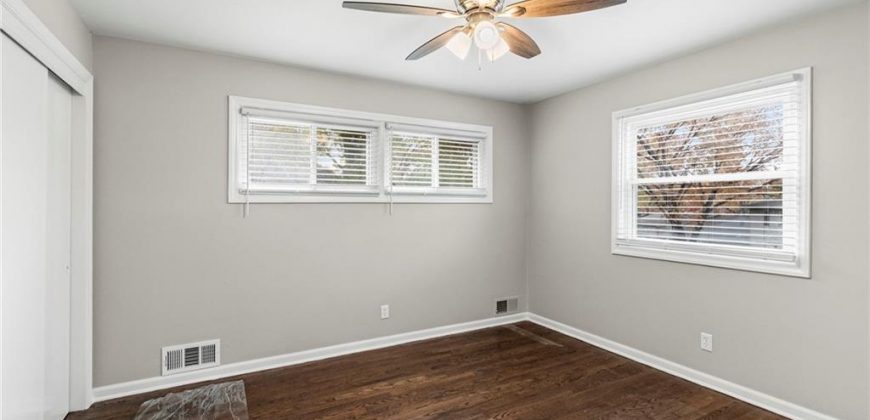 Homes for Sale in Gladstone, MO 64118 | 2001 NE 62ND Street