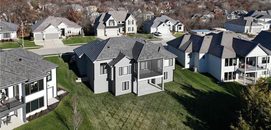 Homes for Sale in Kansas City, MO 64151 | 5818 N Lucerne Avenue