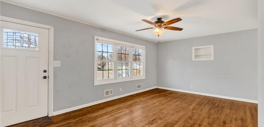 Homes for Sale in Gladstone, MO 64118 | 619 NE 66TH Terrace