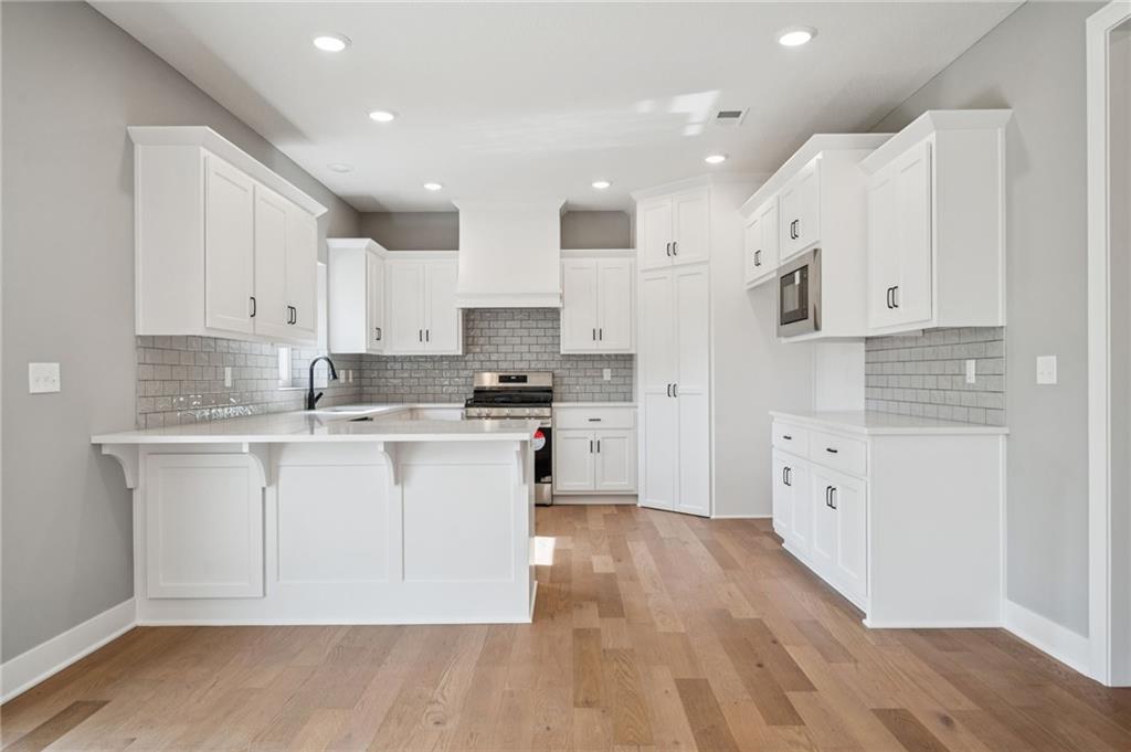 Homes for Sale in Liberty, MO 64068 | 1985  Longview Drive