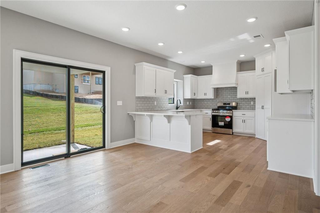 Homes for Sale in Liberty, MO 64068 | 1985  Longview Drive