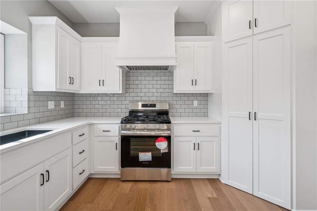 Homes for Sale in Liberty, MO 64068 | 1985  Longview Drive