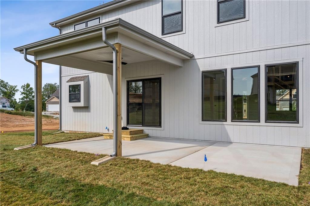 Homes for Sale in Liberty, MO 64068 | 1985  Longview Drive