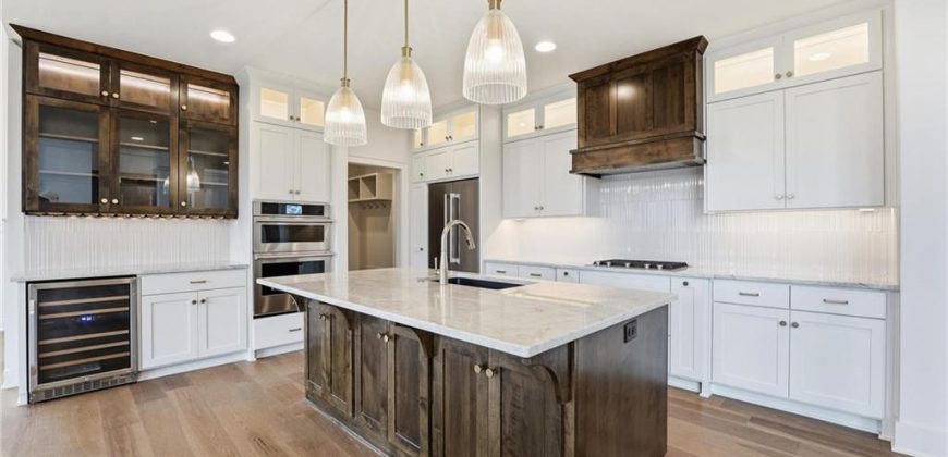 Homes for Sale in Kansas City, MO 64155 | 2304 NE Shoal Creek Parkway