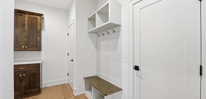 Homes for Sale in Kansas City, MO 64155 | 2304 NE Shoal Creek Parkway