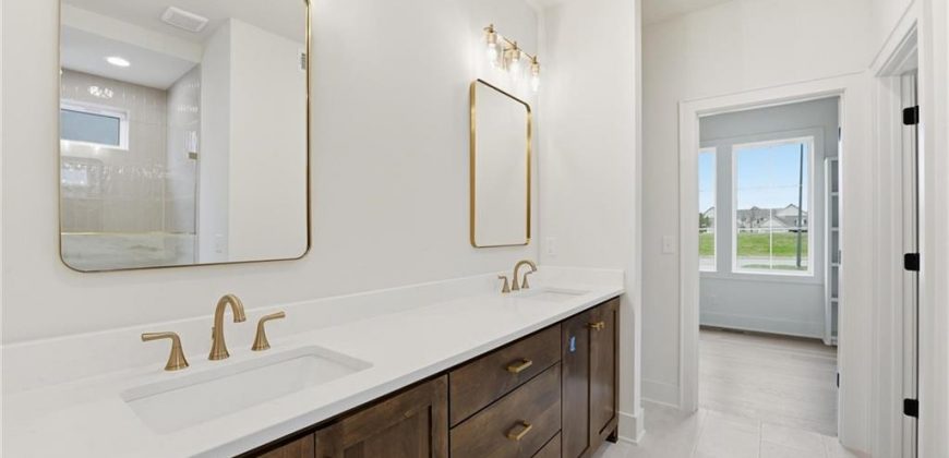 Homes for Sale in Kansas City, MO 64155 | 2304 NE Shoal Creek Parkway