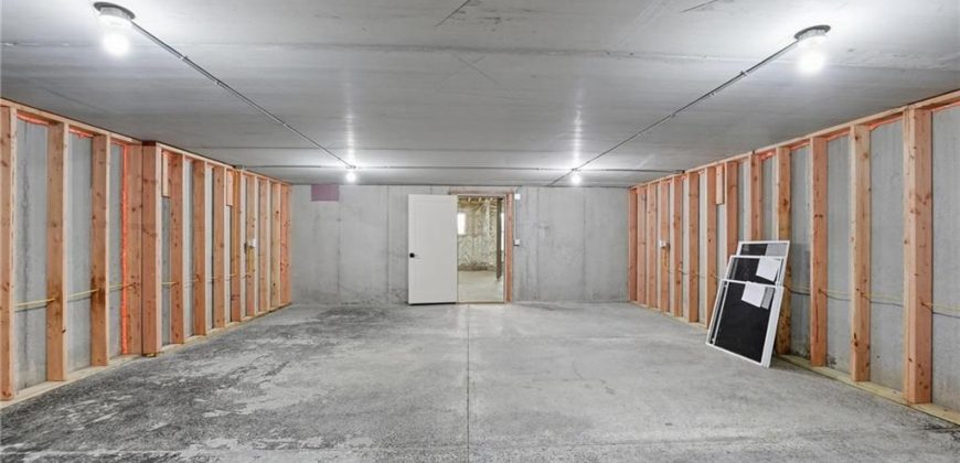 Homes for Sale in Kansas City, MO 64155 | 2304 NE Shoal Creek Parkway