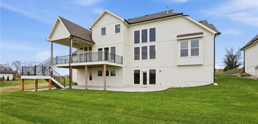 Homes for Sale in Kansas City, MO 64155 | 2304 NE Shoal Creek Parkway