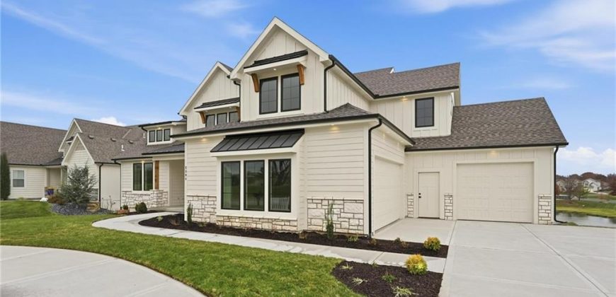 Homes for Sale in Kansas City, MO 64155 | 2304 NE Shoal Creek Parkway