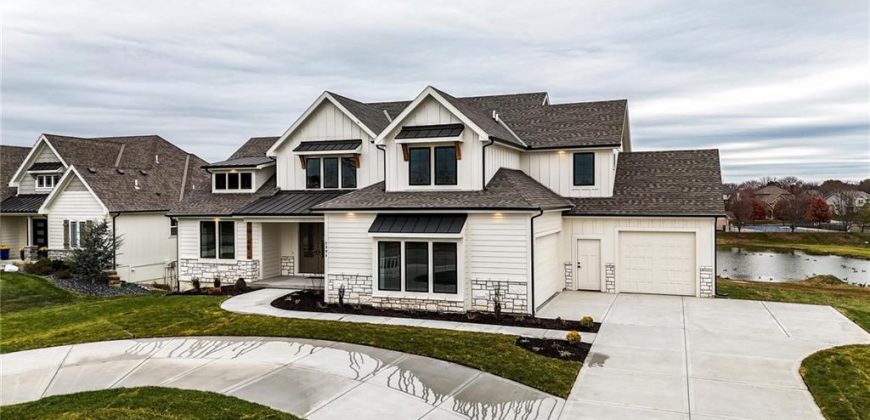 Homes for Sale in Kansas City, MO 64155 | 2304 NE Shoal Creek Parkway