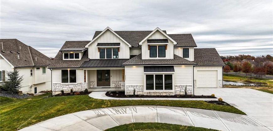 Homes for Sale in Kansas City, MO 64155 | 2304 NE Shoal Creek Parkway