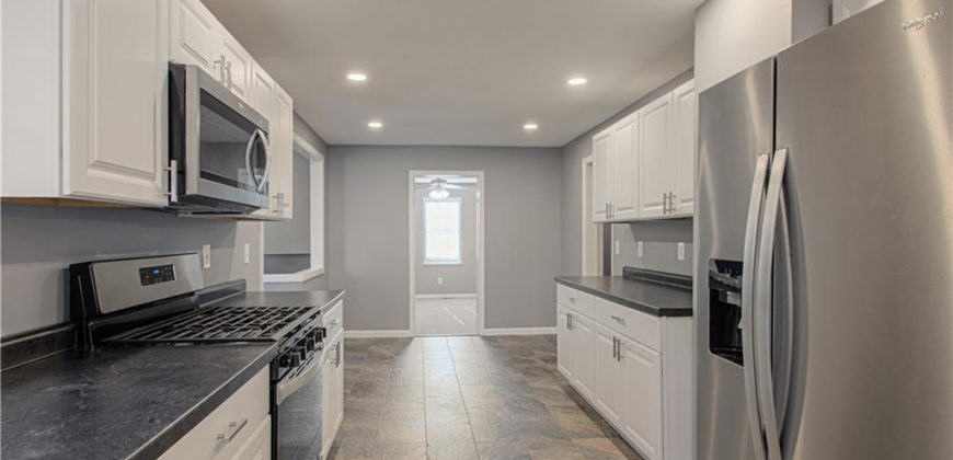 Homes for Sale in Oakview, MO 64118 | 6213 N Harrison Street