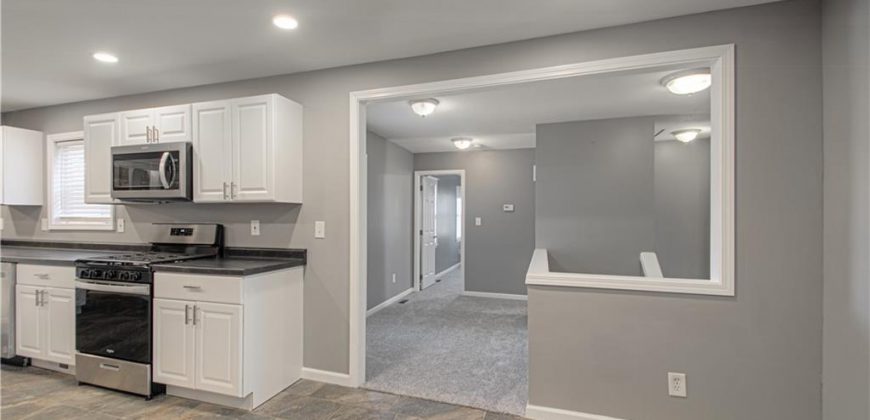 Homes for Sale in Oakview, MO 64118 | 6213 N Harrison Street