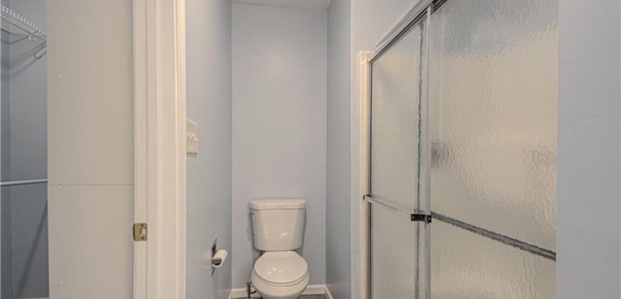 Homes for Sale in Oakview, MO 64118 | 6213 N Harrison Street