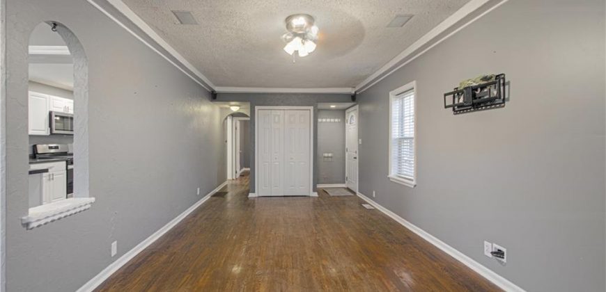 Homes for Sale in Oakview, MO 64118 | 6213 N Harrison Street