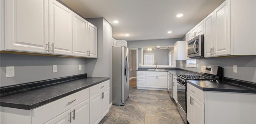 Homes for Sale in Oakview, MO 64118 | 6213 N Harrison Street