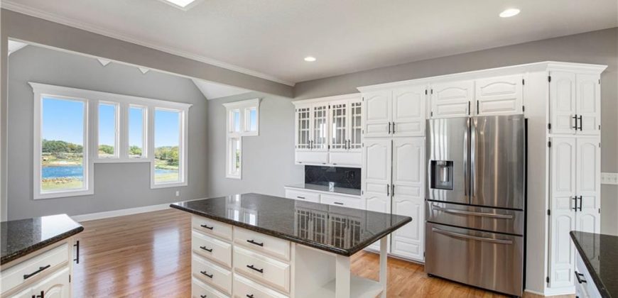 Homes for Sale in Kansas City, MO 64154 | 2600 NW 108th Street