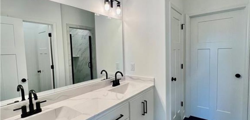 Homes for Sale in Liberty, MO 64068 |   2185 Heritage Circle