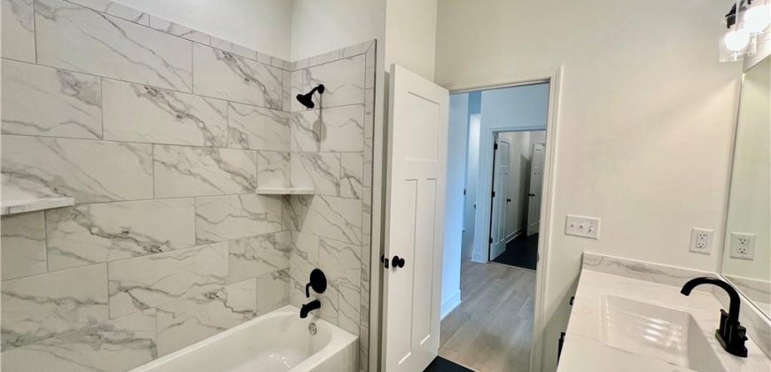 Homes for Sale in Liberty, MO 64068 |   2185 Heritage Circle