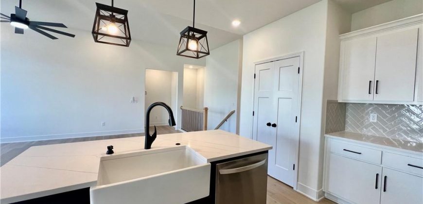 Homes for Sale in Liberty, MO 64068 |   2185 Heritage Circle