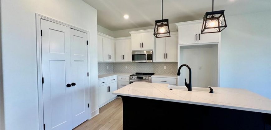 Homes for Sale in Liberty, MO 64068 |   2185 Heritage Circle