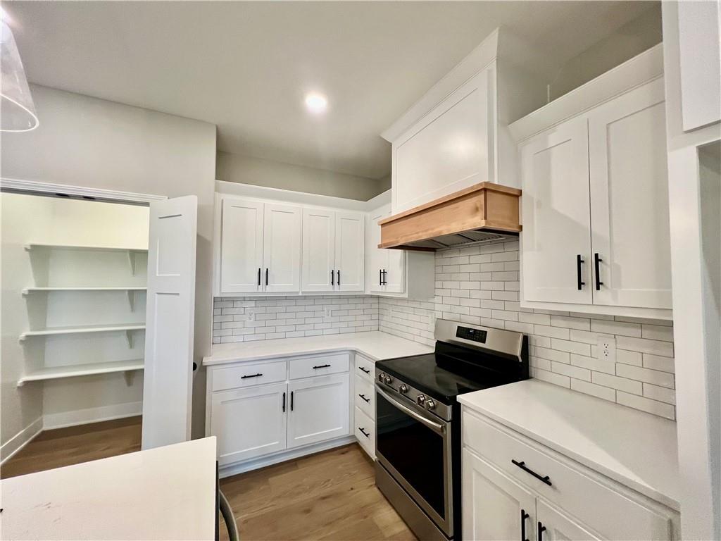 Homes for Sale in Liberty, MO 64068 | 1980  Longview Drive