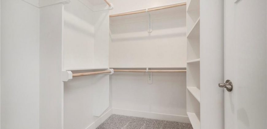 Homes for Sale in Smithville, MO 64089 | 523  Hawthorne Street