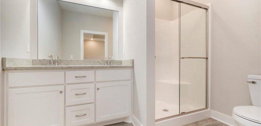 Homes for Sale in Smithville, MO 64089 | 523  Hawthorne Street