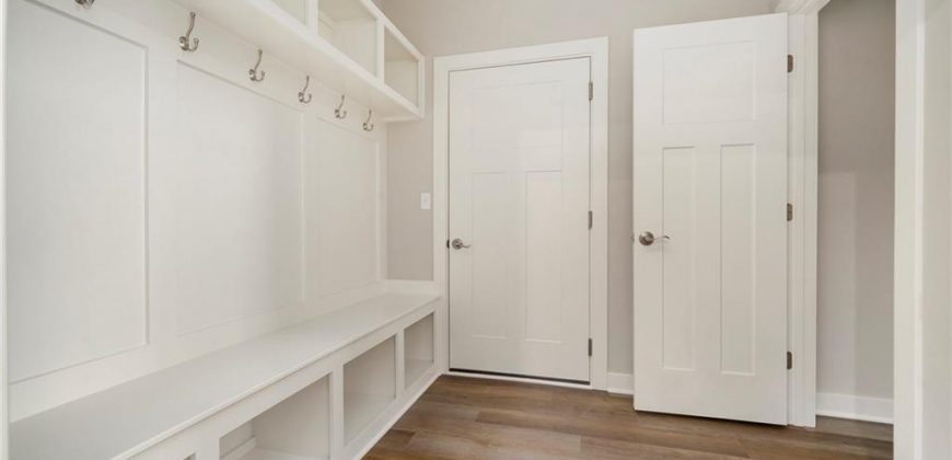 Homes for Sale in Smithville, MO 64089 | 523  Hawthorne Street