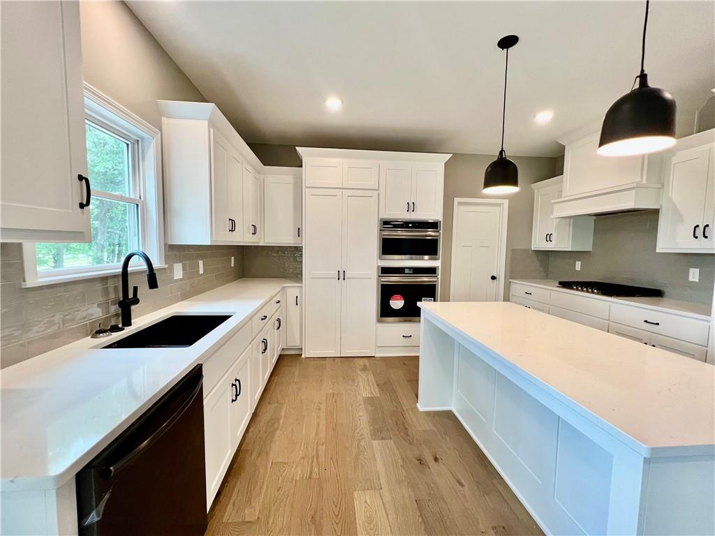 Homes for Sale in Liberty, MO 64068 | 1972  Longview Drive