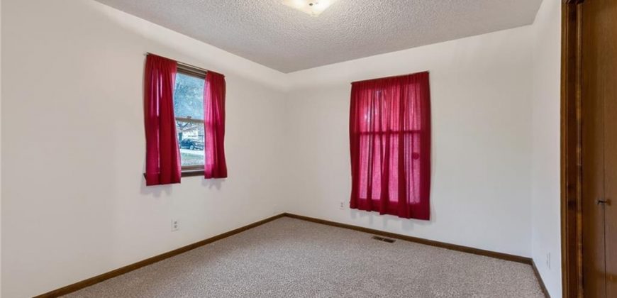 Homes for Sale in Kansas City, MO 64155 | 606 NE 115th Street