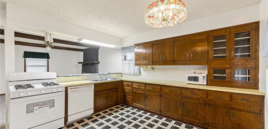 Homes for Sale in Kansas City, MO 64155 | 606 NE 115th Street