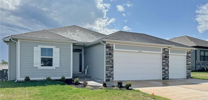 Homes for Sale in Kansas City, MO 64157 | 11721 N Lane Avenue